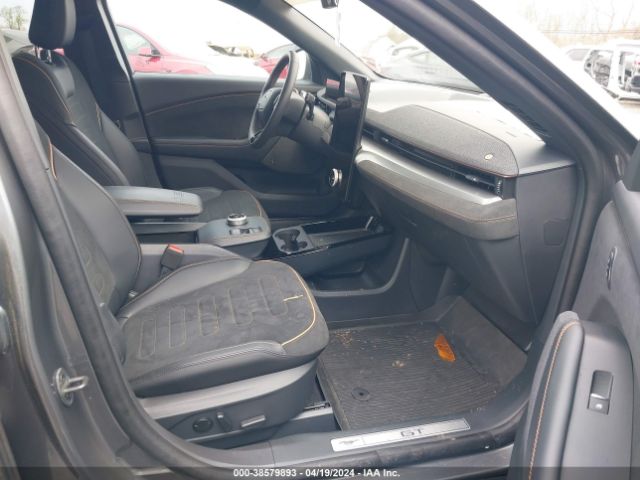 2023 FORD MUSTANG MACH-E 3FMTK4SE2PMA57827 Photo 4