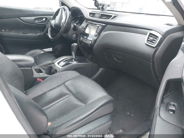2015 NISSAN ROGUE SL VIN: 5N1AT2MT0FC799163