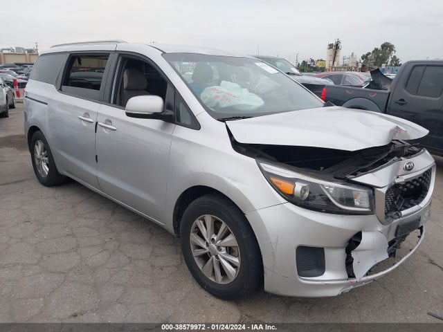2016 KNDMB5C10G6157595 main image