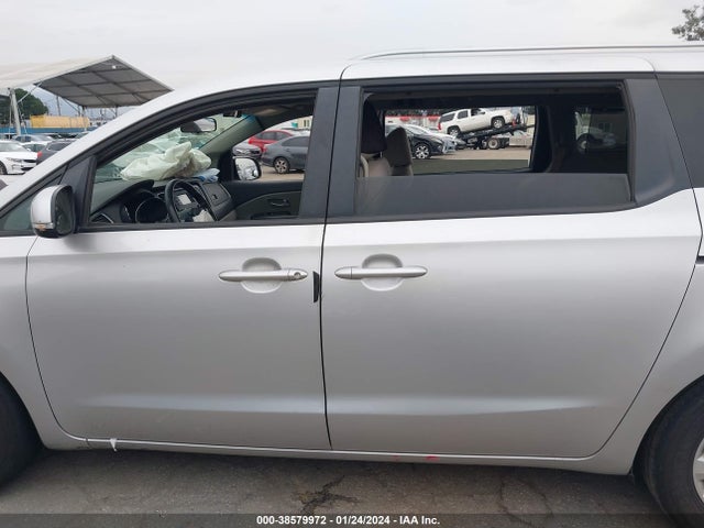 KIA SEDONA LX 2016 KNDMB5C10G6157595 Image 13