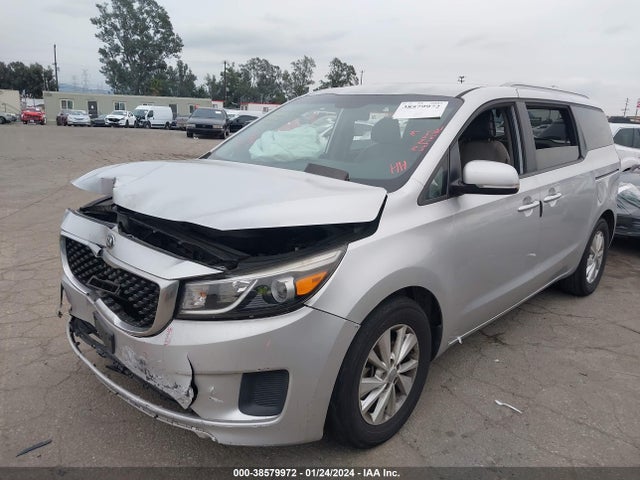 KIA SEDONA LX 2016 KNDMB5C10G6157595 Image 2