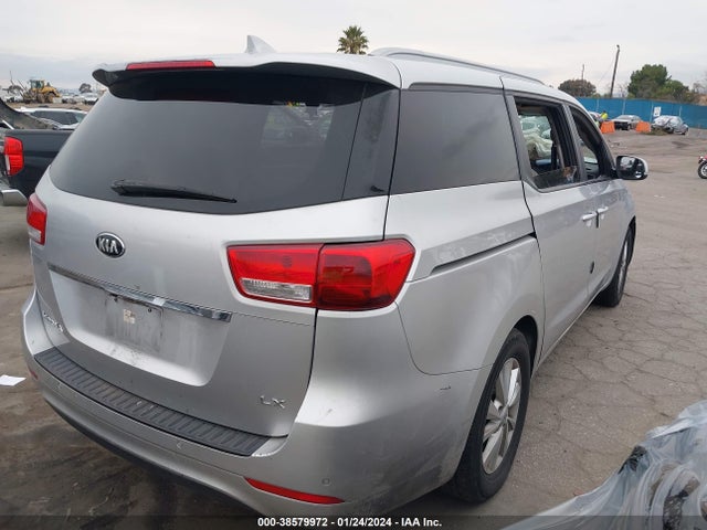 KIA SEDONA LX 2016 KNDMB5C10G6157595 Image 4