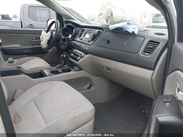 KIA SEDONA LX 2016 KNDMB5C10G6157595 Image 5