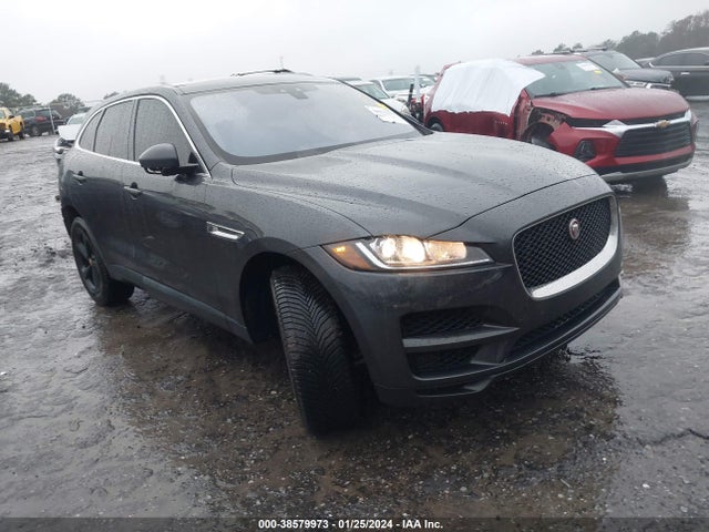2019 JAGUAR F-PACE SADCJ2GX9KA395807 Photo 0