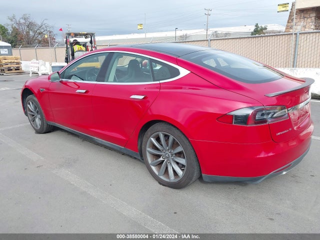 2013 TESLA MODEL S 5YJSA1DPXDFP13613 Photo 2