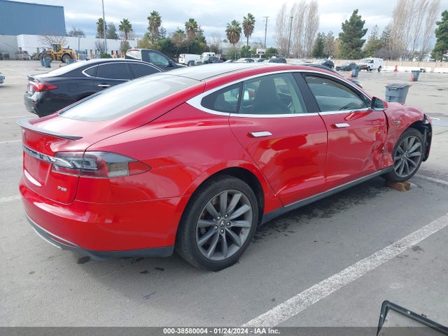 2013 TESLA MODEL S 5YJSA1DPXDFP13613 Photo 3