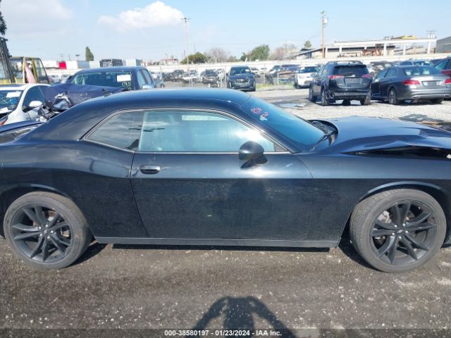 2C3CDZAG4JH111489 Dodge Challenger Sxt Plus