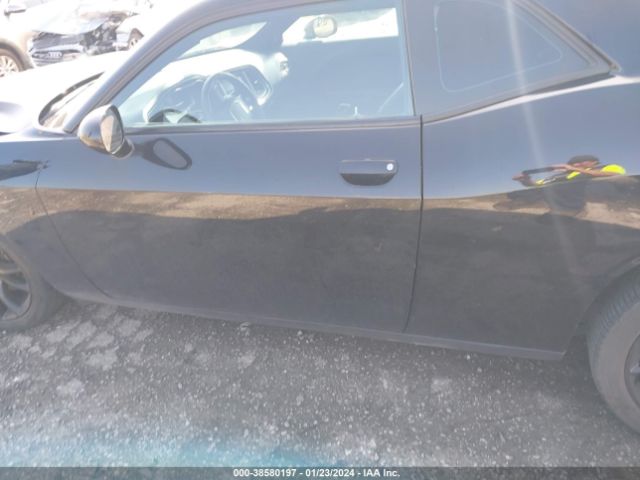 2C3CDZAG4JH111489 Dodge Challenger Sxt Plus