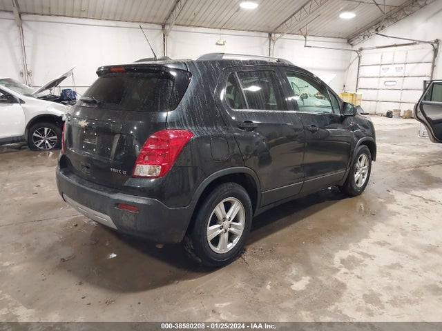 Chevrolet Trax Lt 2016 KL7CJLSBXGB655286 Image 4