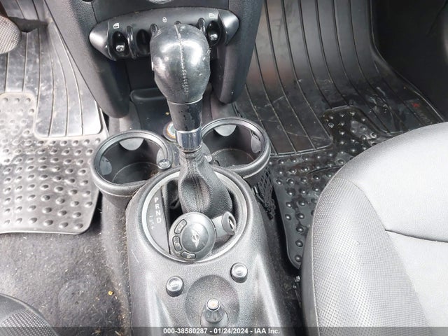 2012 MINI COOPER WMWSU3C57CT264225 Photo 10