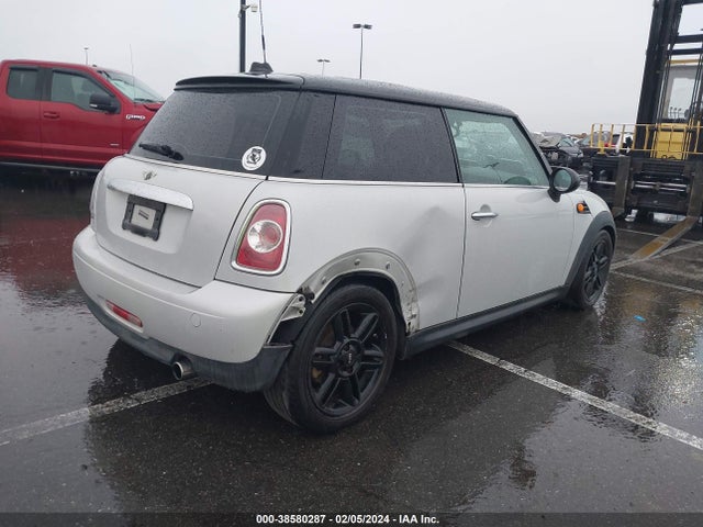 2012 MINI COOPER WMWSU3C57CT264225 Photo 3