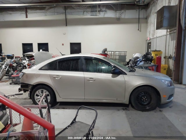 Chevrolet Cruze Ls Auto 2014 1G1PA5SH6E7356763 Image 13