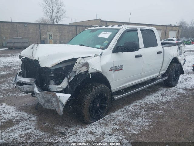 RAM 2500 Tradesman 2016 3C6UR5CL7GG350832 Image 2