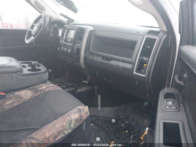 RAM 2500 Tradesman 2016 3C6UR5CL7GG350832 Image 5