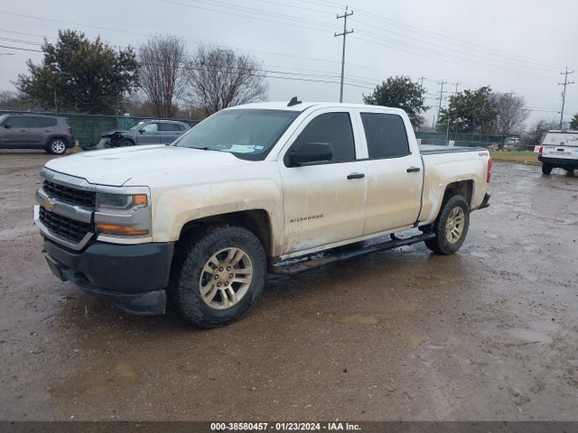 Chevrolet Silverado 1500 Wt 2018 3GCUKNEC3JG607552 Image 2