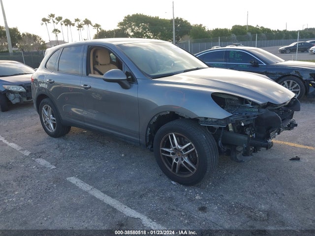 2014 PORSCHE CAYENNE WP1AA2A27ELA02930 Photo 0