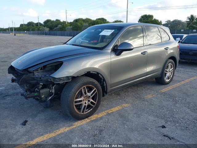 2014 PORSCHE CAYENNE WP1AA2A27ELA02930 Photo 1
