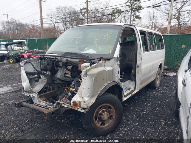 Chevrolet Express 2500 Ls 2015 1GAWGPFG9F1260931 Image 2