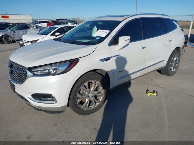 5GAERDKW8JJ286052 Buick Enclave Avenir
