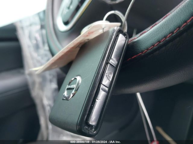 7JRL12TL0PG254290 Volvo S60 B5 Plus Dark Theme