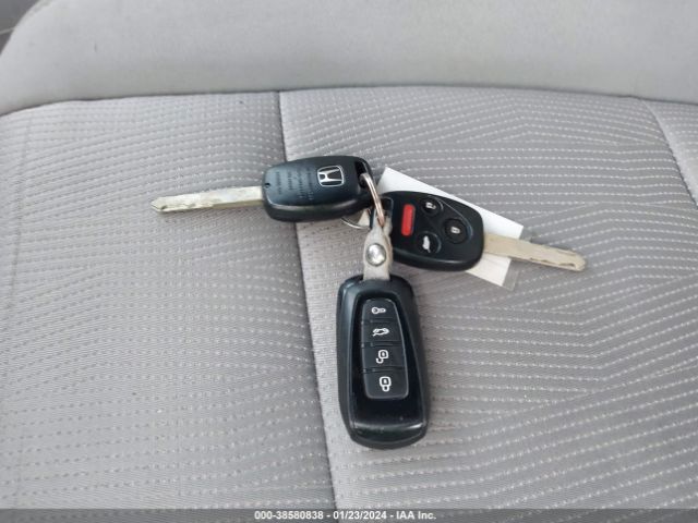 5FNYF4H37FB020490 Honda PILOT SE