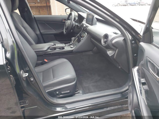 Lexus IS 300 2023 JTHCA1D29P5126980 Image 5