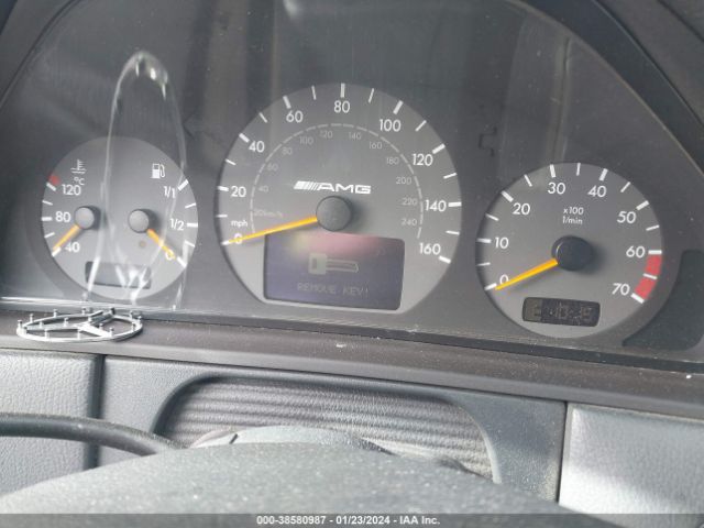 2002 MERCEDES-BENZ E-CLASS WDBJF74JX2B477183 Photo 6