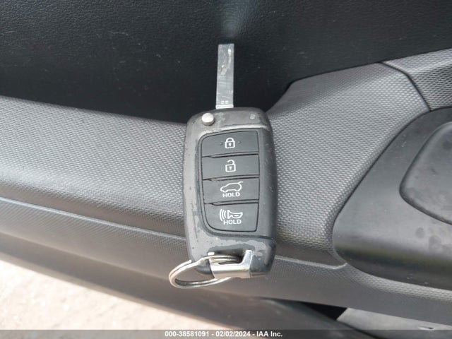 Hyundai Veloster 2.0 2019 KMHTG6AF2KU018327 Image 11