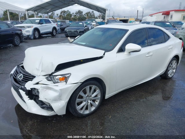 Lexus IS 250 2014 JTHBF1D21E5035647 Image 2