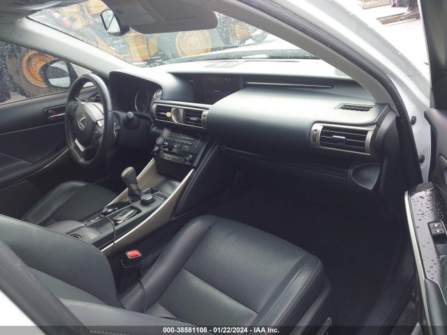 Lexus IS 250 2014 JTHBF1D21E5035647 Image 5