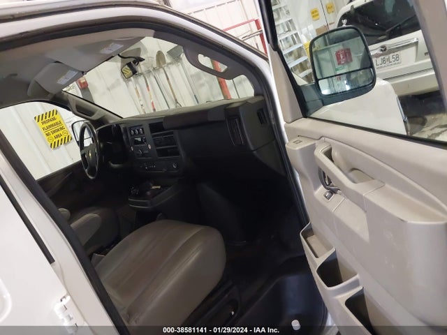 Chevrolet Express G2500 2021 1GCWGBFP9M1154499 Image 5