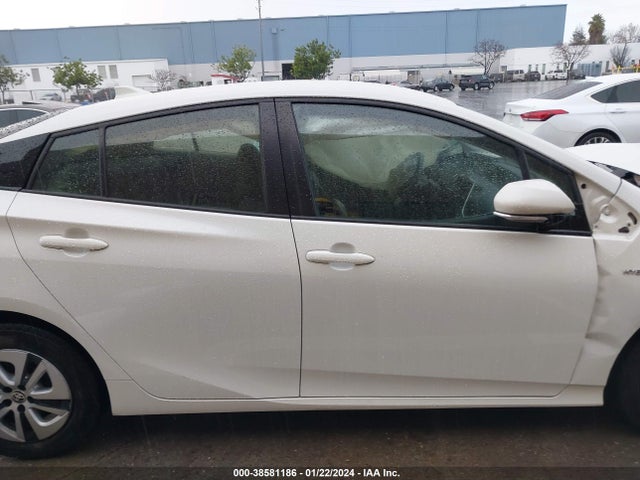 Toyota Prius 2018 JTDKBRFU1J3058958 Image 26