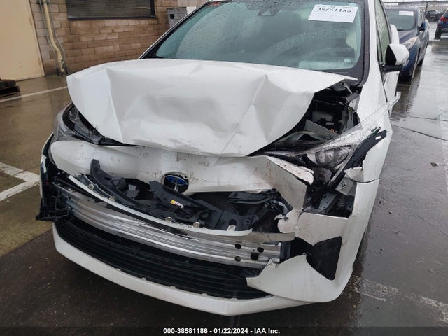 Toyota Prius 2018 JTDKBRFU1J3058958 Image 19