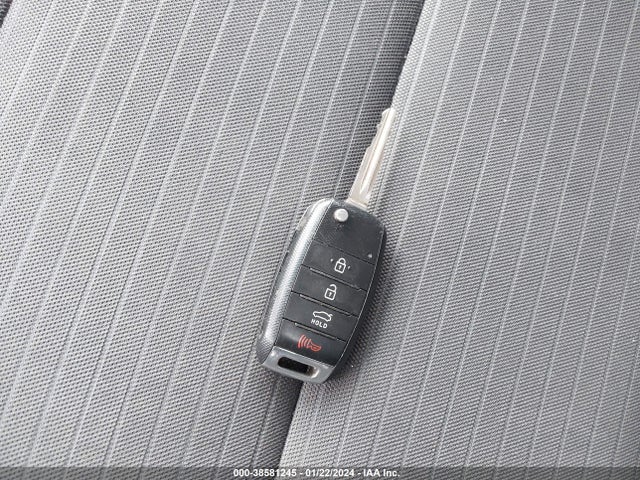 KIA FORTE LX 2018 3KPFL4A73JE256680 Image 11