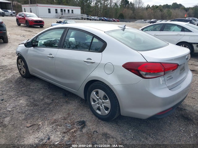 KIA FORTE LX 2018 3KPFL4A73JE256680 Image 3