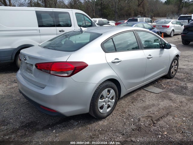 KIA FORTE LX 2018 3KPFL4A73JE256680 Image 4