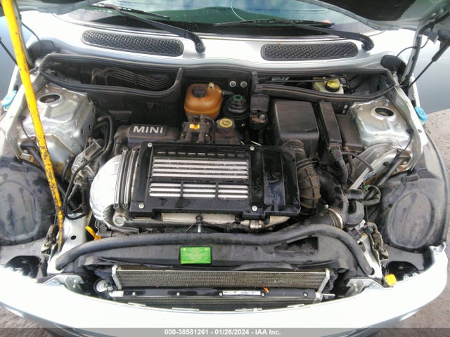 2006 MINI COOPER S WMWRH33506TK58337 Photo 9