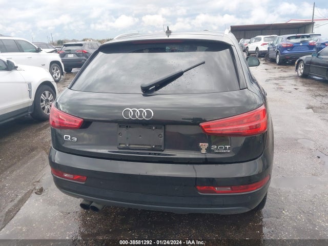 WA1ECCFSXJR024367 Audi Q3 2.0t Premium/2.0t Sport Premium