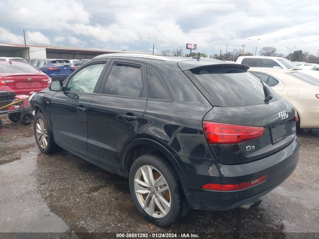 WA1ECCFSXJR024367 Audi Q3 2.0t Premium/2.0t Sport Premium