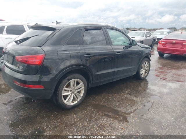 WA1ECCFSXJR024367 Audi Q3 2.0t Premium/2.0t Sport Premium