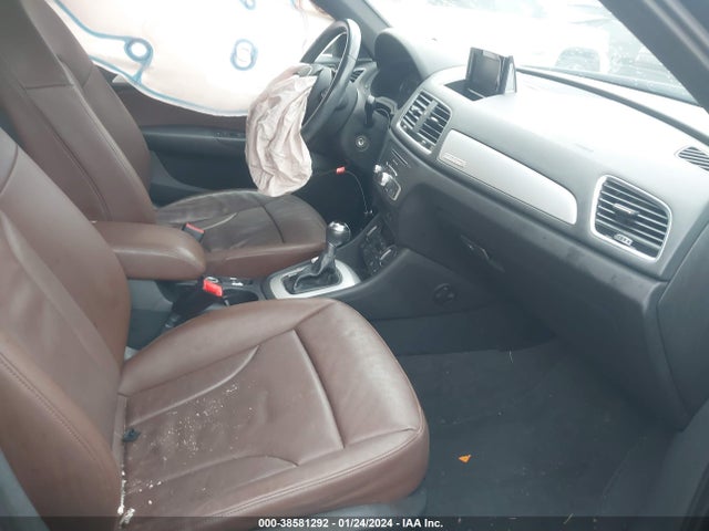 WA1ECCFSXJR024367 Audi Q3 2.0t Premium/2.0t Sport Premium