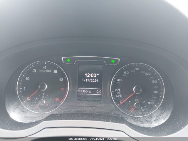 WA1ECCFSXJR024367 Audi Q3 2.0t Premium/2.0t Sport Premium