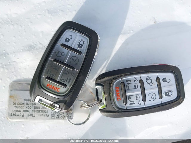 Chrysler Pacifica Hybrid Limited 2023 аукцион фото