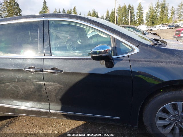 Chrysler Pacifica Hybrid Limited 2023 аукцион фото