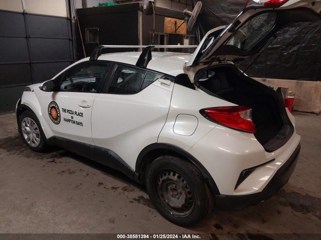 Toyota C-HR LE 2019 NMTKHMBX5KR082082 Image 3