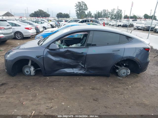 7SAYGDED9PF962586 Tesla Model Y