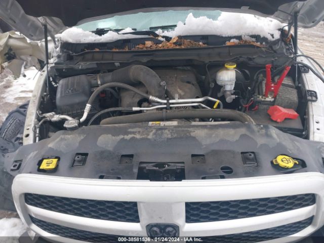 1C6RR7FT2KS517712 RAM 1500 Classic Express Quad Cab 4x4 6'4 Box