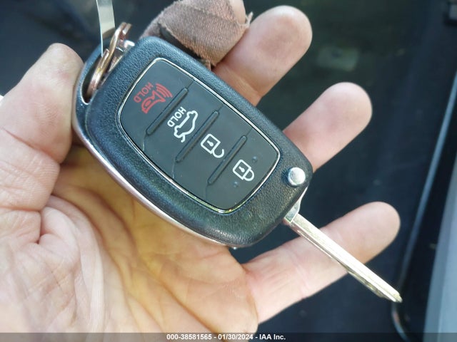 Hyundai SONATA 2017 5NPE24AF5HH532725 Image 11