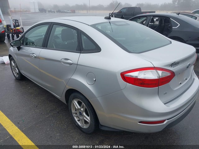 Ford FIESTA SE 2019 3FADP4BJ9KM139771 Image 3