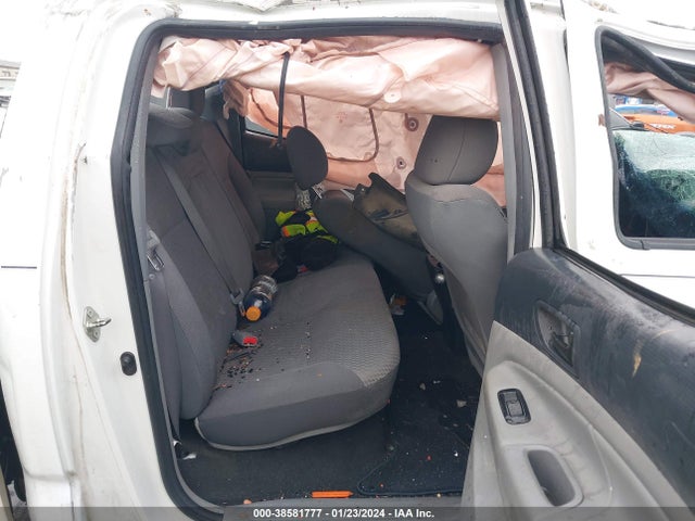 Toyota Tacoma Prerunner 2015 5TFJX4GN8FX047334 Image 8